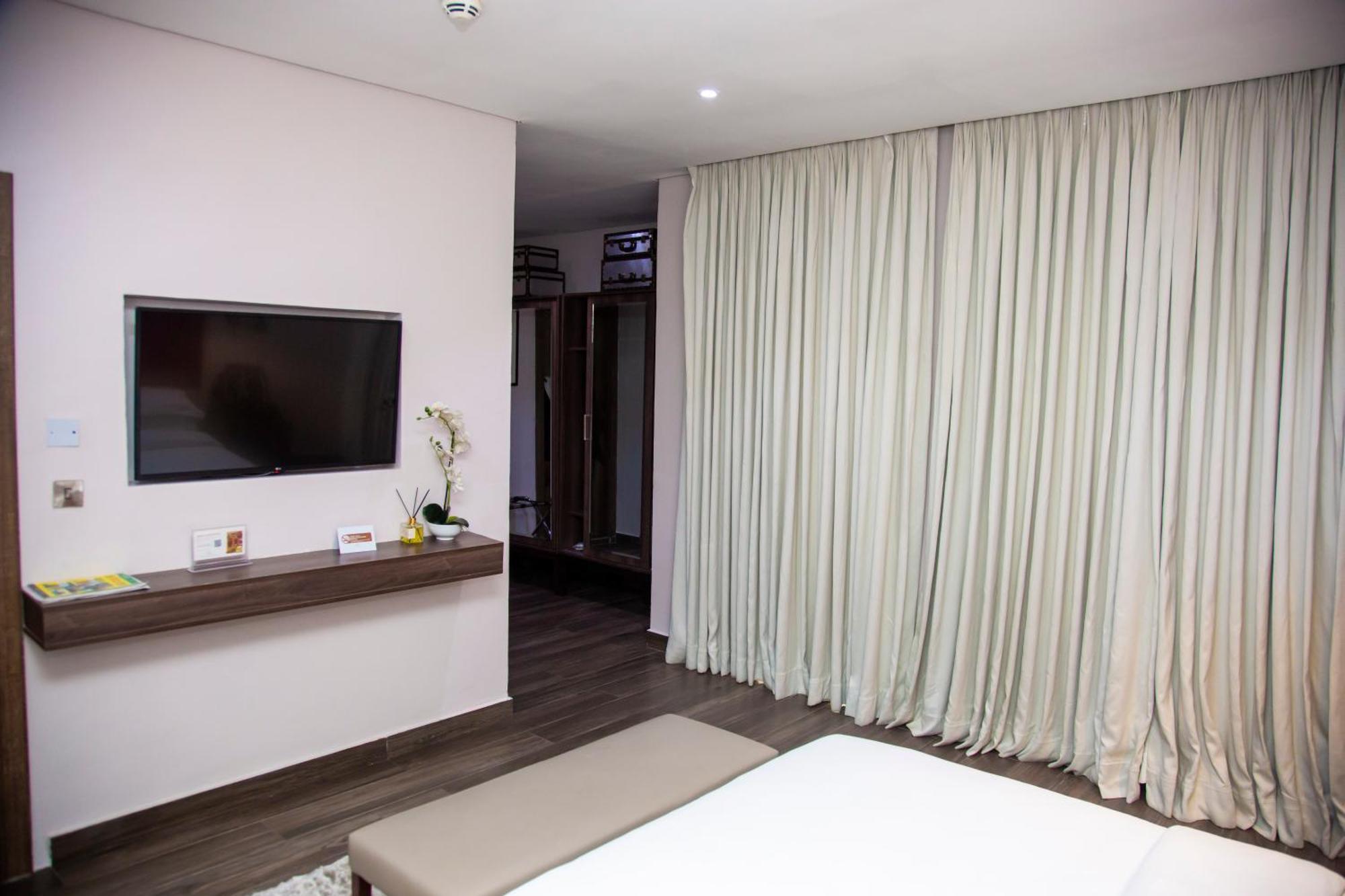 The White Orchid Hotel Λάγος Εξωτερικό φωτογραφία